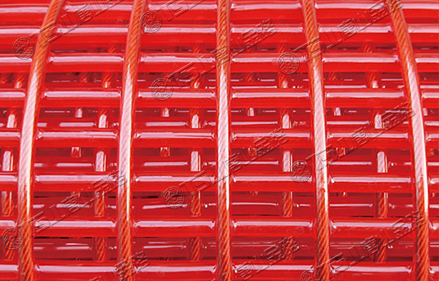 篩分設(shè)備選用聚氨酯篩網(wǎng)，高耐磨、壽命長